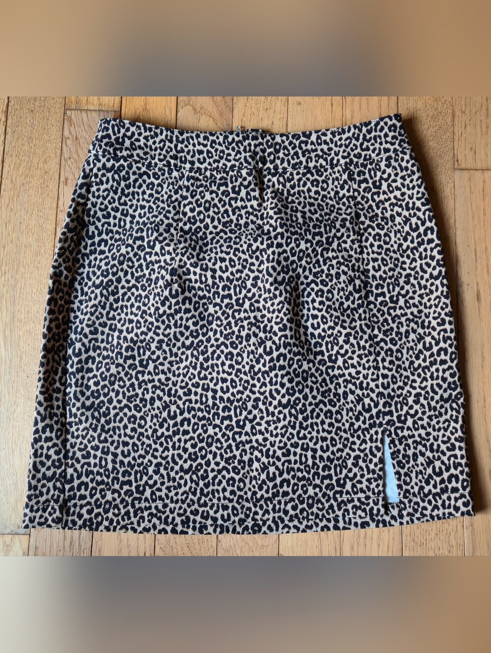 GARAGE Leopard Print Stretchy High Waist Mini Skirt with Slit - small